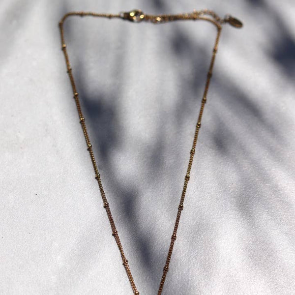 Black Shell Pendant Necklace