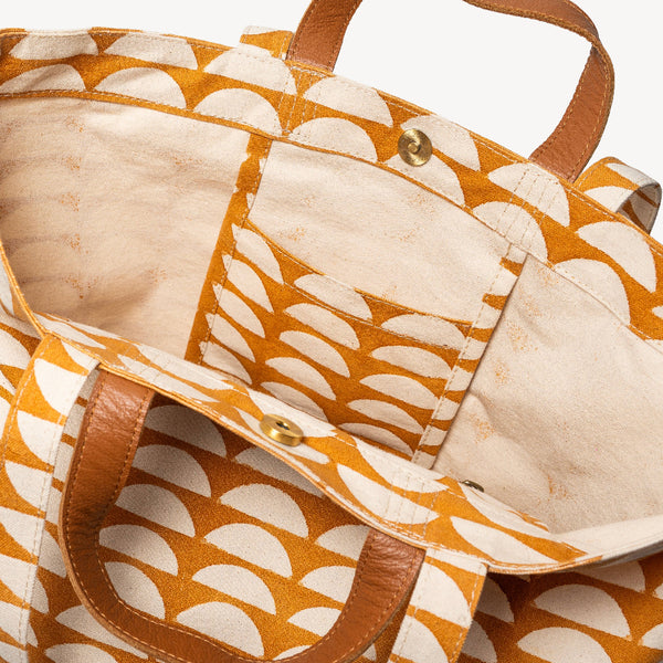Carryall Block Print Tote - Toffee Moon