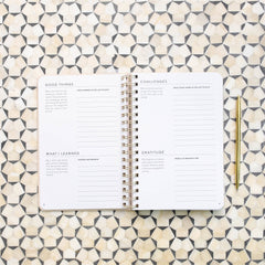 Fresh Start Daily Goal Planner