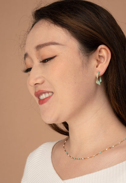 Twist Hoops in Soft Mint