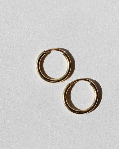 Finally, gold filled hoops to wear every day!
These dainty 14k gold fill...
