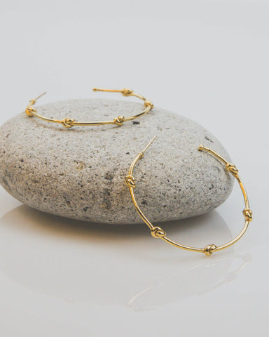 The knotted hoops are 1.7