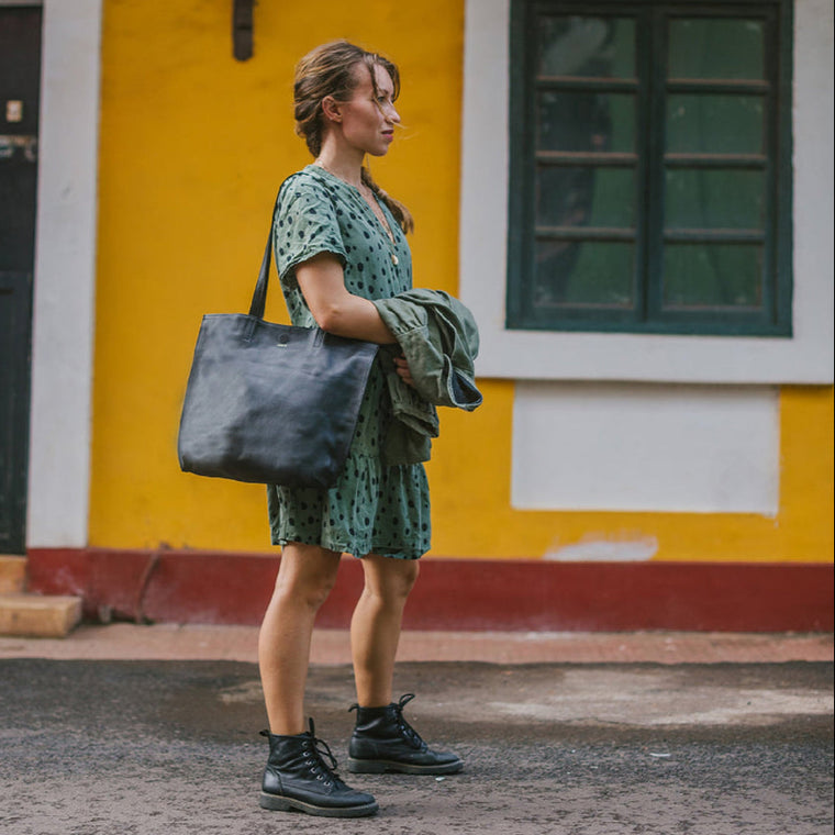Everyday Leather Tote- Black