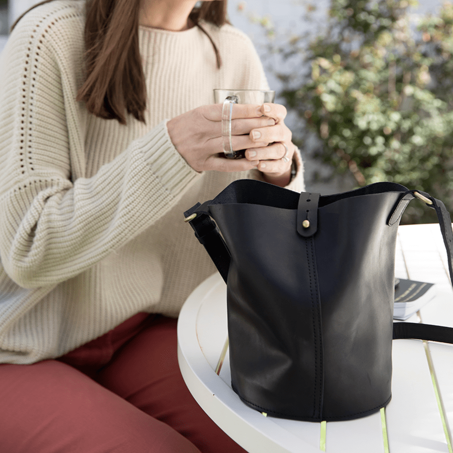 Leather Bucket Bag- Black