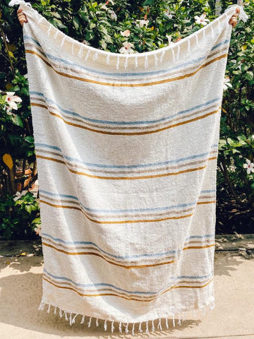 Sunday Sustainable Throw - Redemption Market